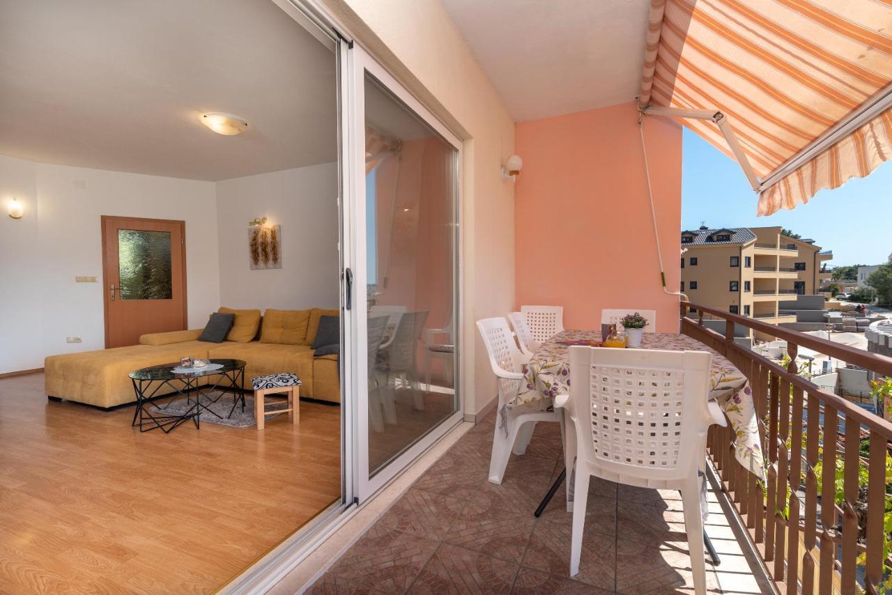 Comfortable Apartment Near The Sea Trogir Extérieur photo