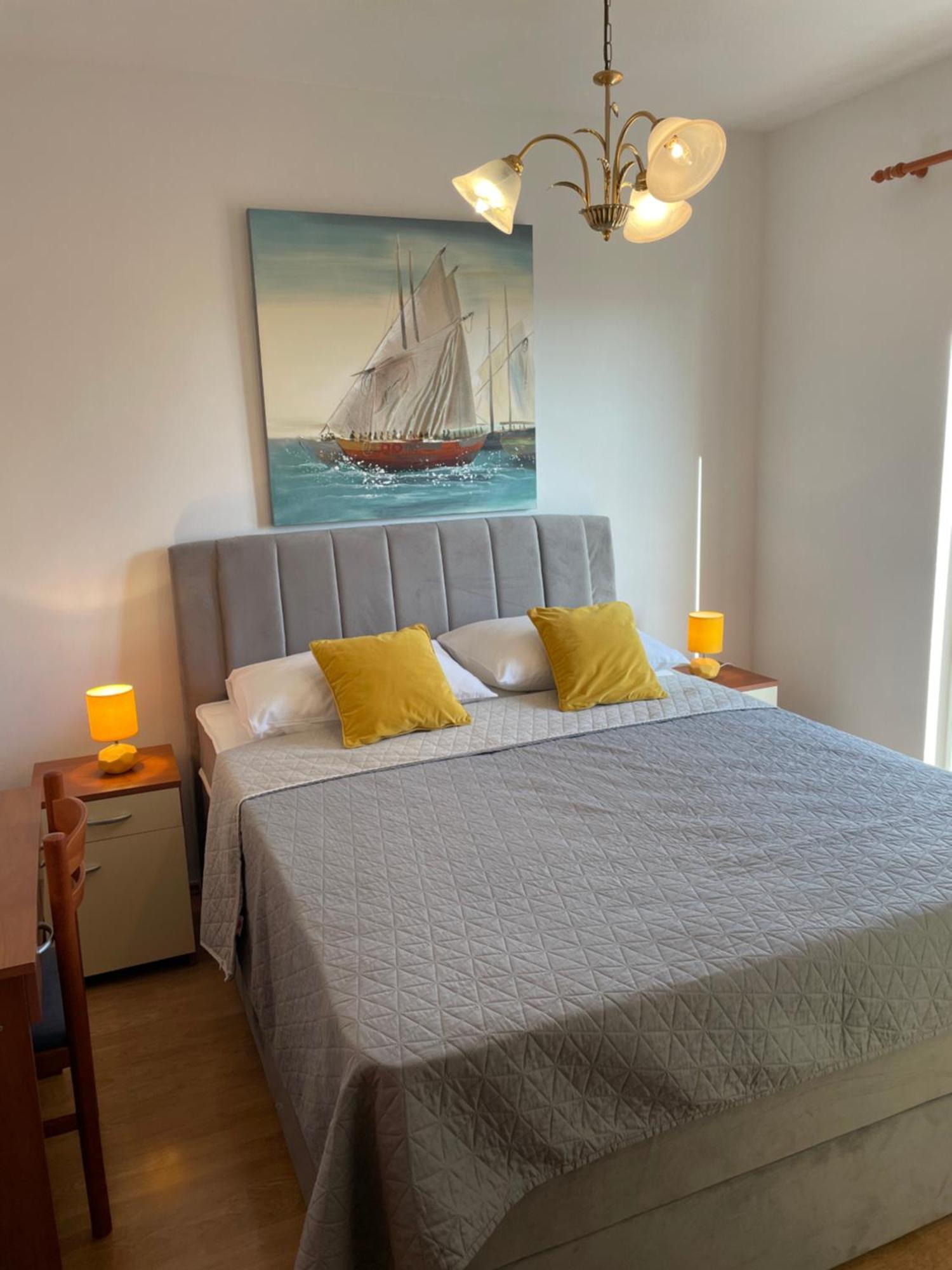 Comfortable Apartment Near The Sea Trogir Extérieur photo